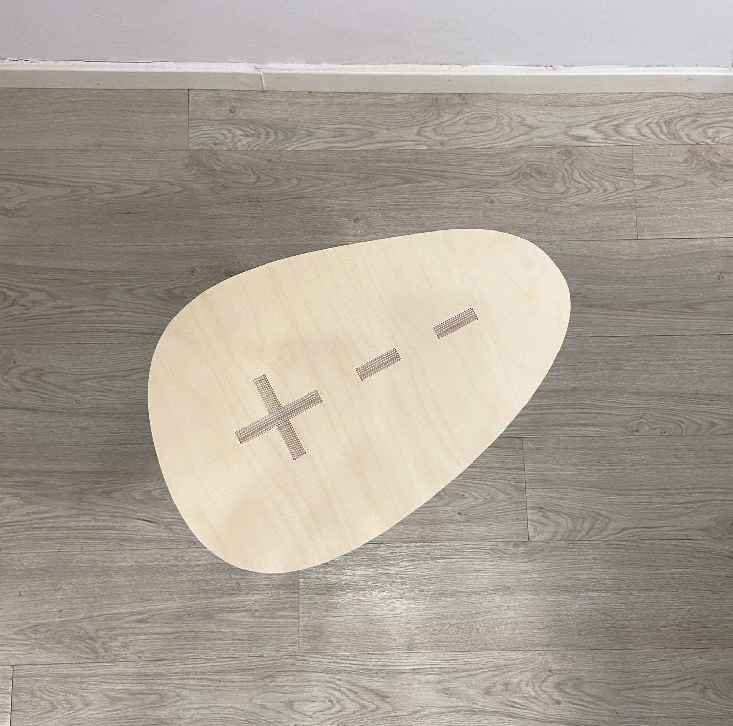 Mesa auxiliar de madera Suma