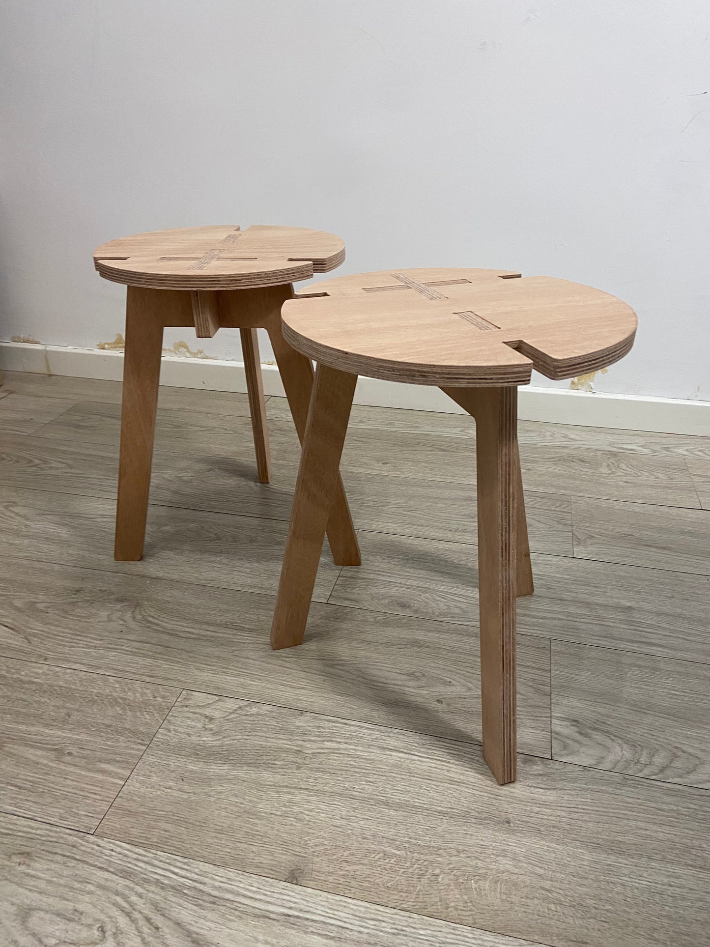 Taburete apilable Suma