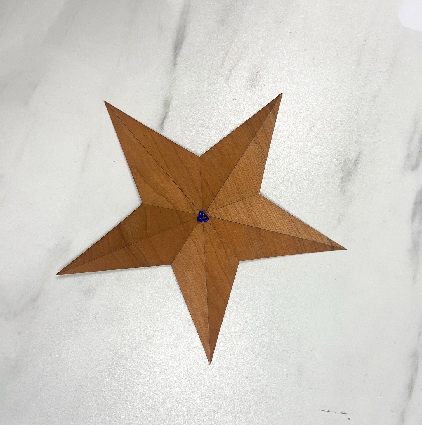 Estrella en madera para decorar.