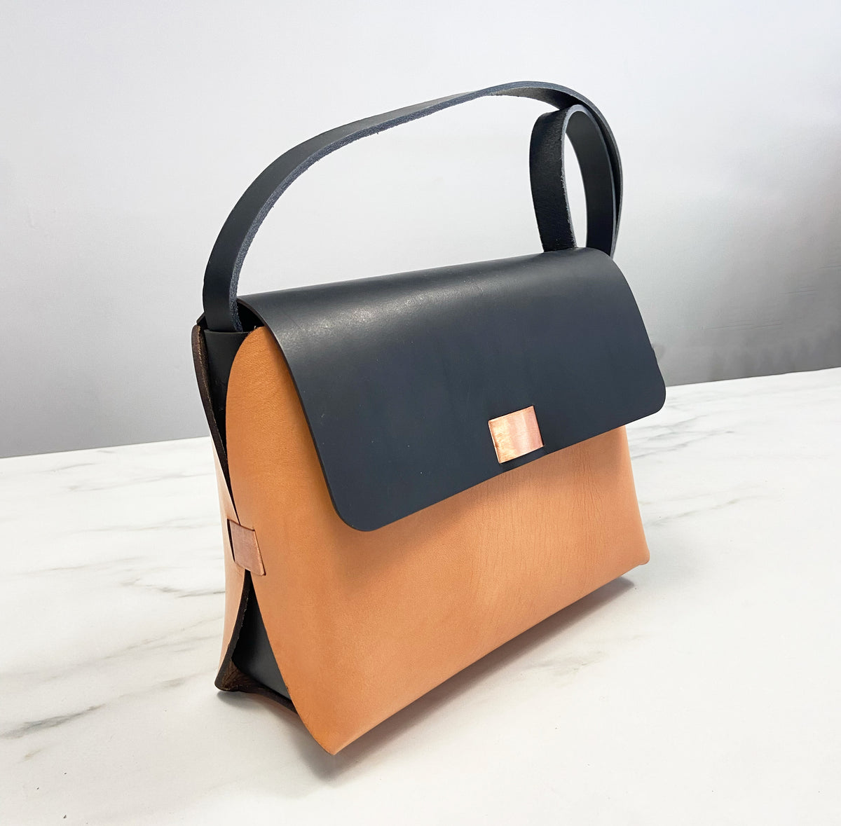 Bolso Arqueta cuero vaqueta