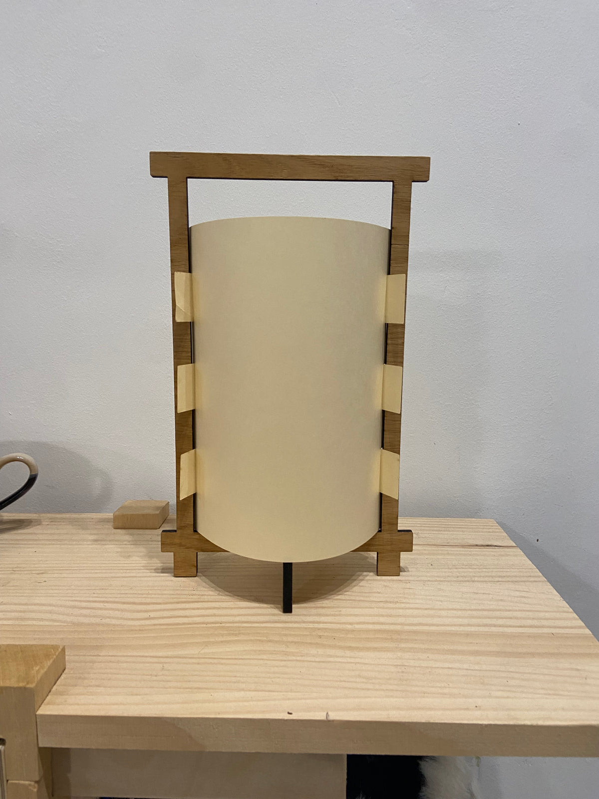 Lámpara de madera y Origami Tori