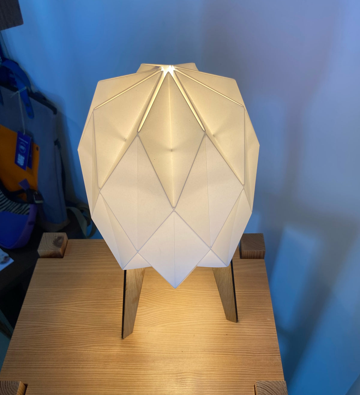Lámpara de madera y Origami Medusa