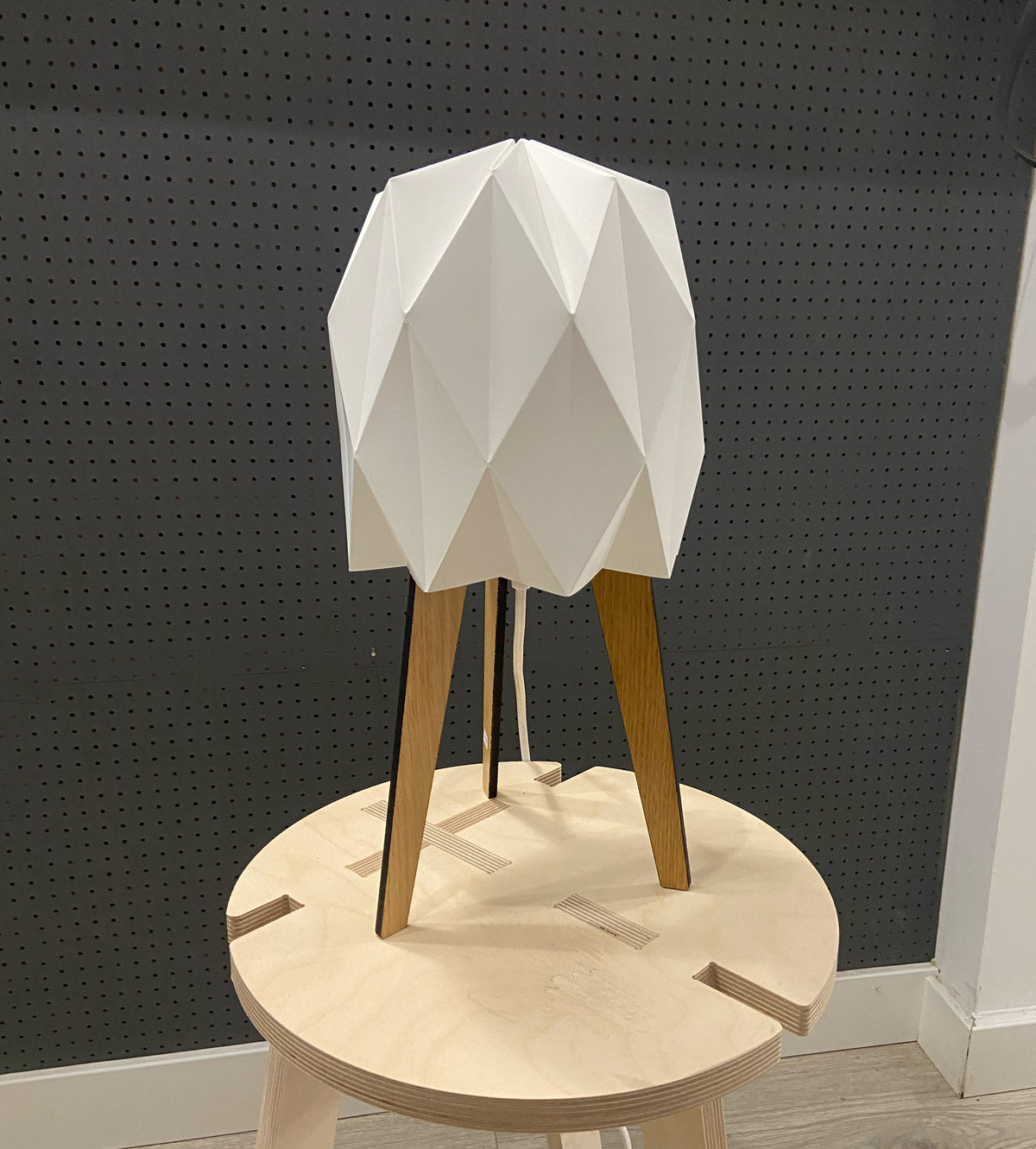 Lámpara de madera y Origami Medusa